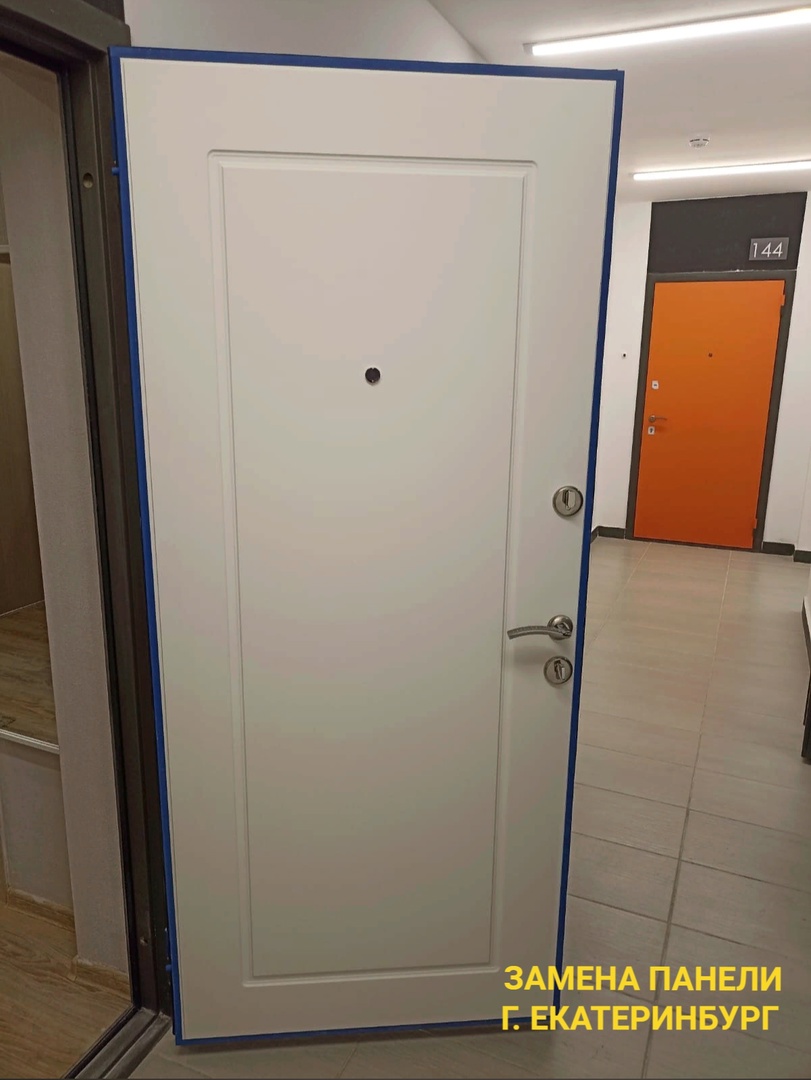 Замена панелей двери