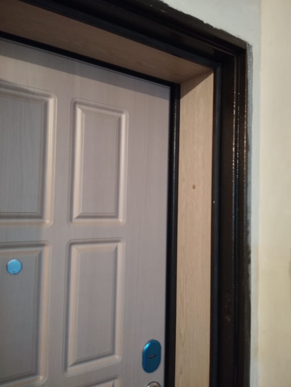 Установка дверных откосов