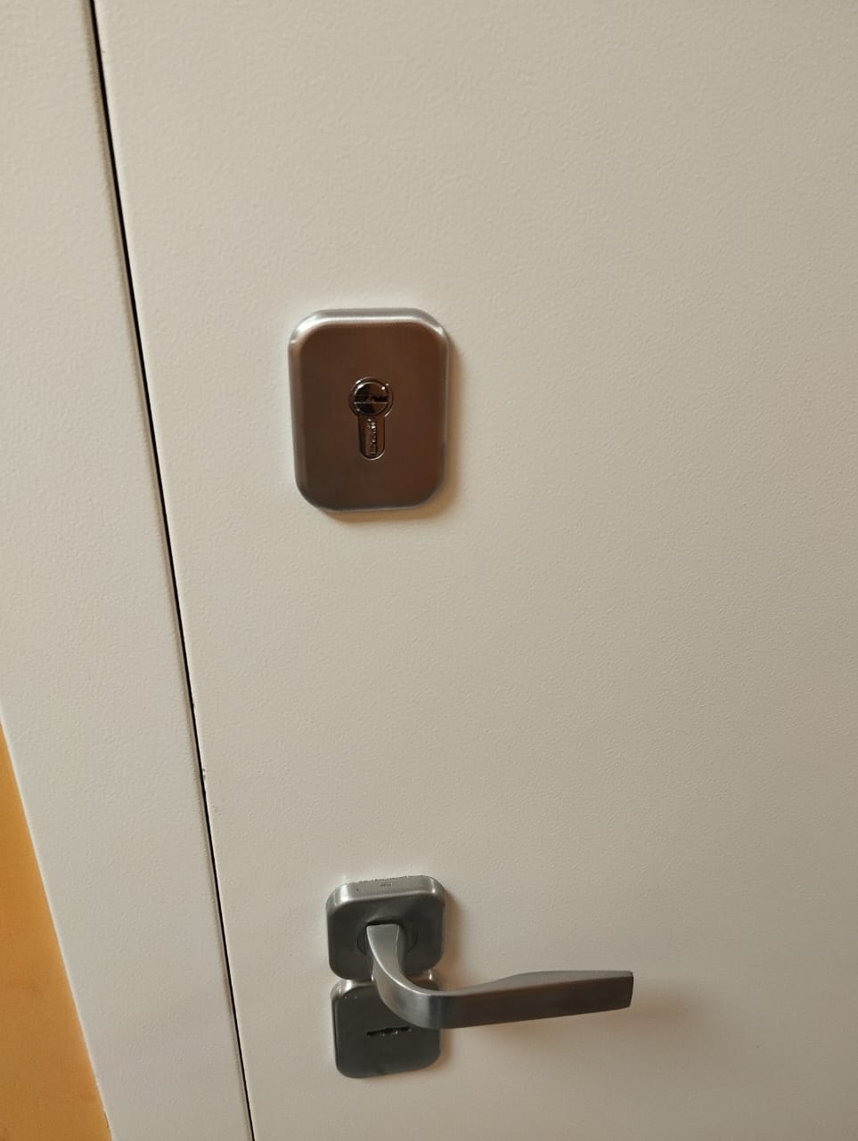 Установка замков